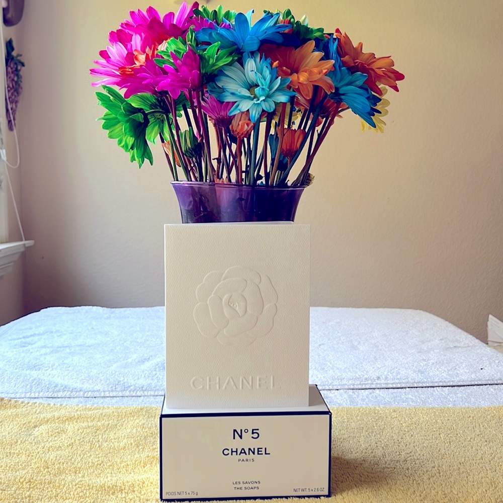🧼 CHANEL N•5 THE SOAPS  5-PIECE SET 🧼 NWT 🧼
